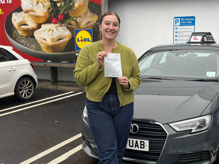 Congratulations Amber on overcoming the nerves and getting a first time pass this morning in Forfar! A lovely drive and well deserved pass 👏